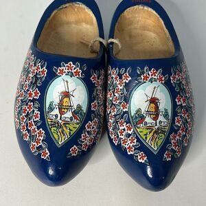 VZ Holland  Wooden Shoes Blue hand painted 22